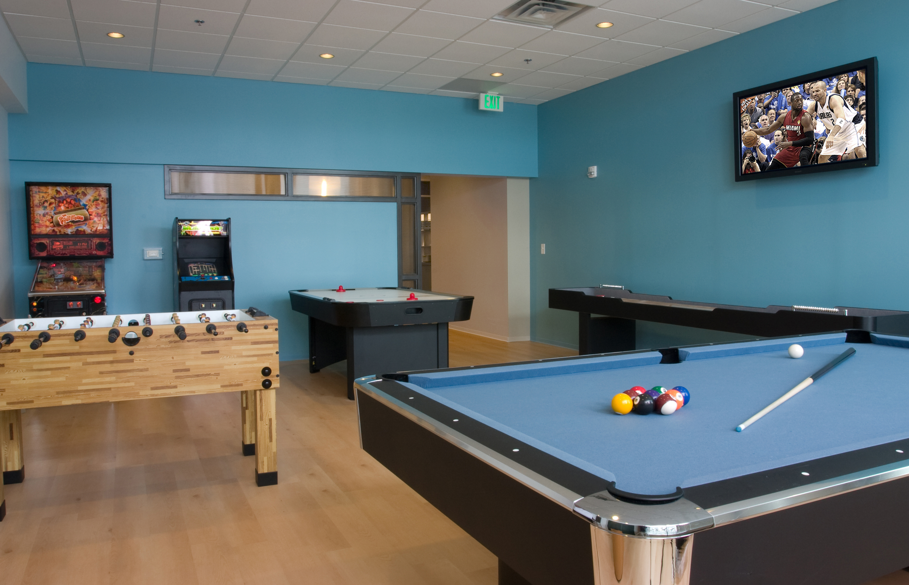 INT_FiServ_recreation